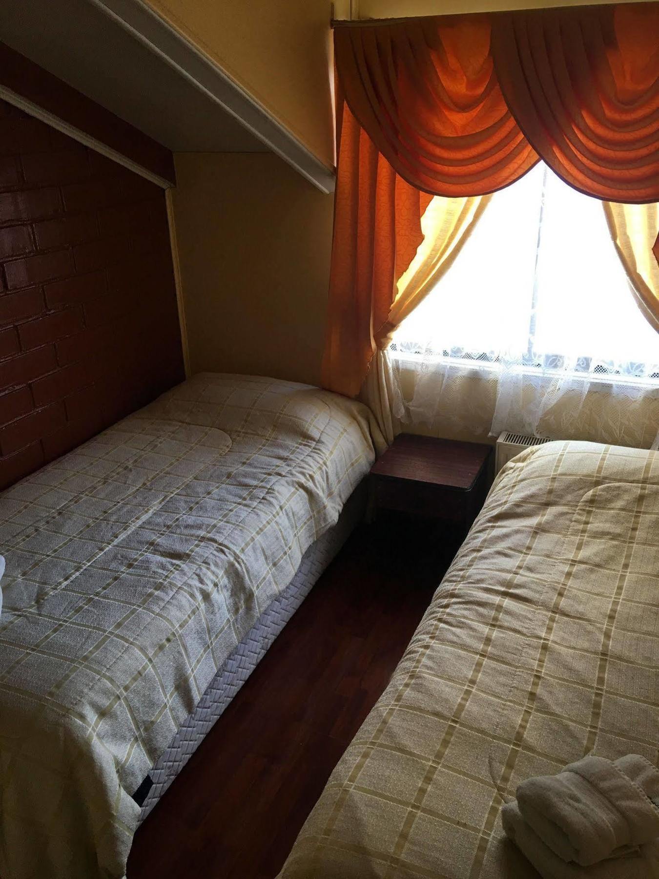 פורטו נטאלס Cabanas Ultima Esperanza מראה חיצוני תמונה